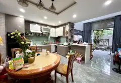 Biệt thự 4 tầng thang máy ngay trung tâm Bình Tân, hẻm xe tải ngủ trong nhà... Bán nhà riêng tại Bình Trị Đông, Hồ Chí Minh 02