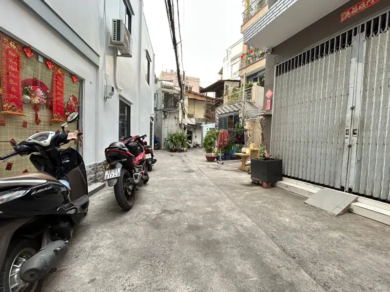Nhà 2 tầng xe hơi đến cửa Quận 10, giá 7.5 tỷ... Bán nhà riêng tại Hòa Hưng, Hồ Chí Minh 01