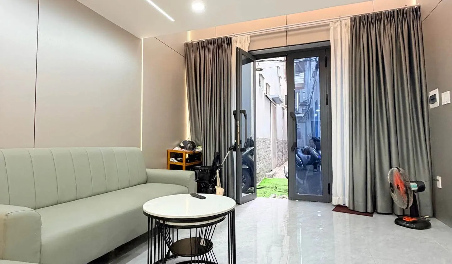 Nhà 3 tầng trung tâm Quận 10, full nội thất, sổ đỏ, giá tốt chưa từng có... Bán nhà riêng tại Vườn Lài, Hồ Chí Minh 01