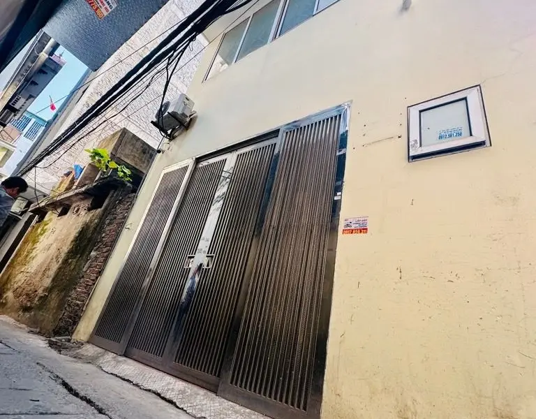 Cơ hội sở hữu nhà 5 tầng mặt tiền rộng tại Yên Xá với giá cực tốt... Bán nhà riêng tại Thanh Liệt, Hà Nội 01