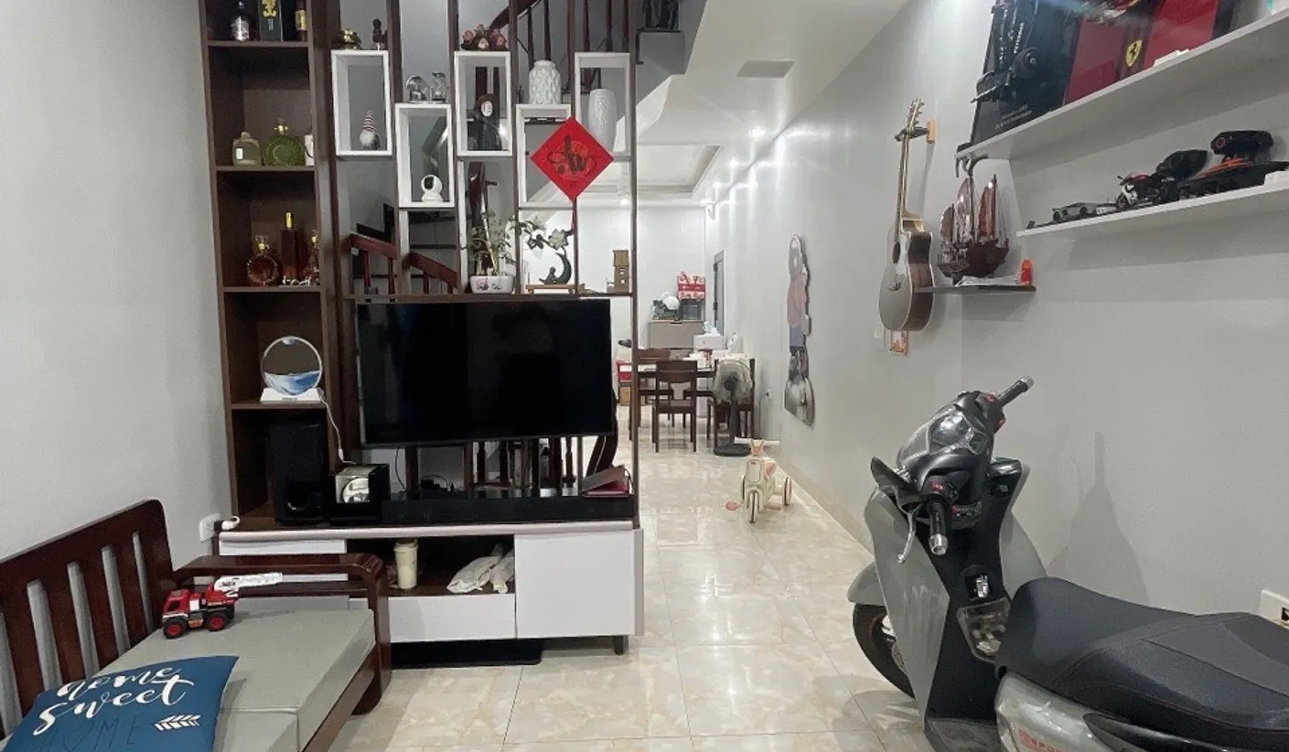 Nhà 5 tầng đẹp gần Royal City giá hơn 8 tỷ, Thanh Xuân... Bán nhà riêng tại Thanh Xuân, Hà Nội 01