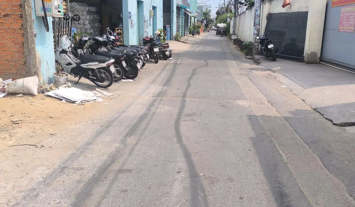 ​Bình Tân siêu phẩm 5 tầng 4x18m, hẻm 3 ô tô né, full nội thất giá 8.15 tỷ... Bán nhà riêng tại Bình Trị Đông, Hồ Chí Minh 01