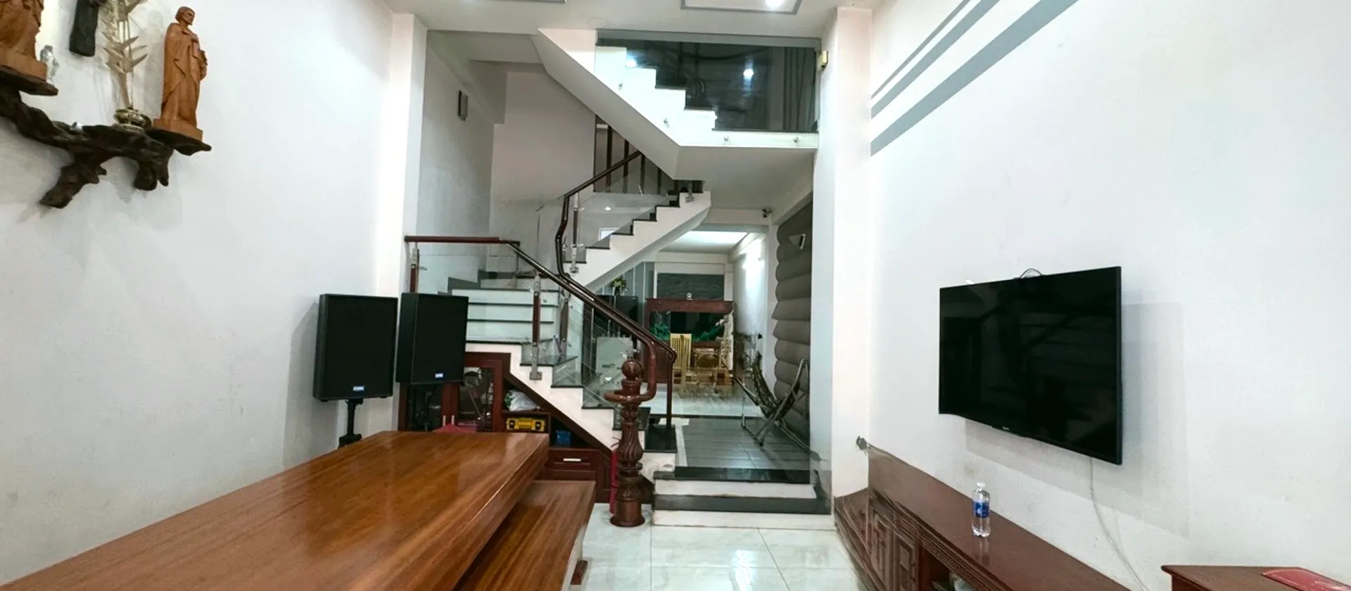 ✅Nhà 5 tầng BTCT - Diện tích theo hồ sơ: 4x14m(54m² )vuông vức
Ngõ vào hẻm: Lạc Long Quân Q11... Bán nhà riêng tại Hòa Bình, Hồ Chí Minh 01