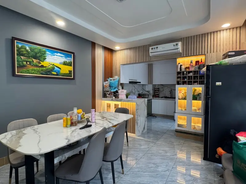 🏩 LÔ GÓC-HẺM XE HƠI-NHÀ MỚI ĐẸP-FULL NỘI THẤT... Bán nhà riêng tại Hòa Bình, Hồ Chí Minh 01