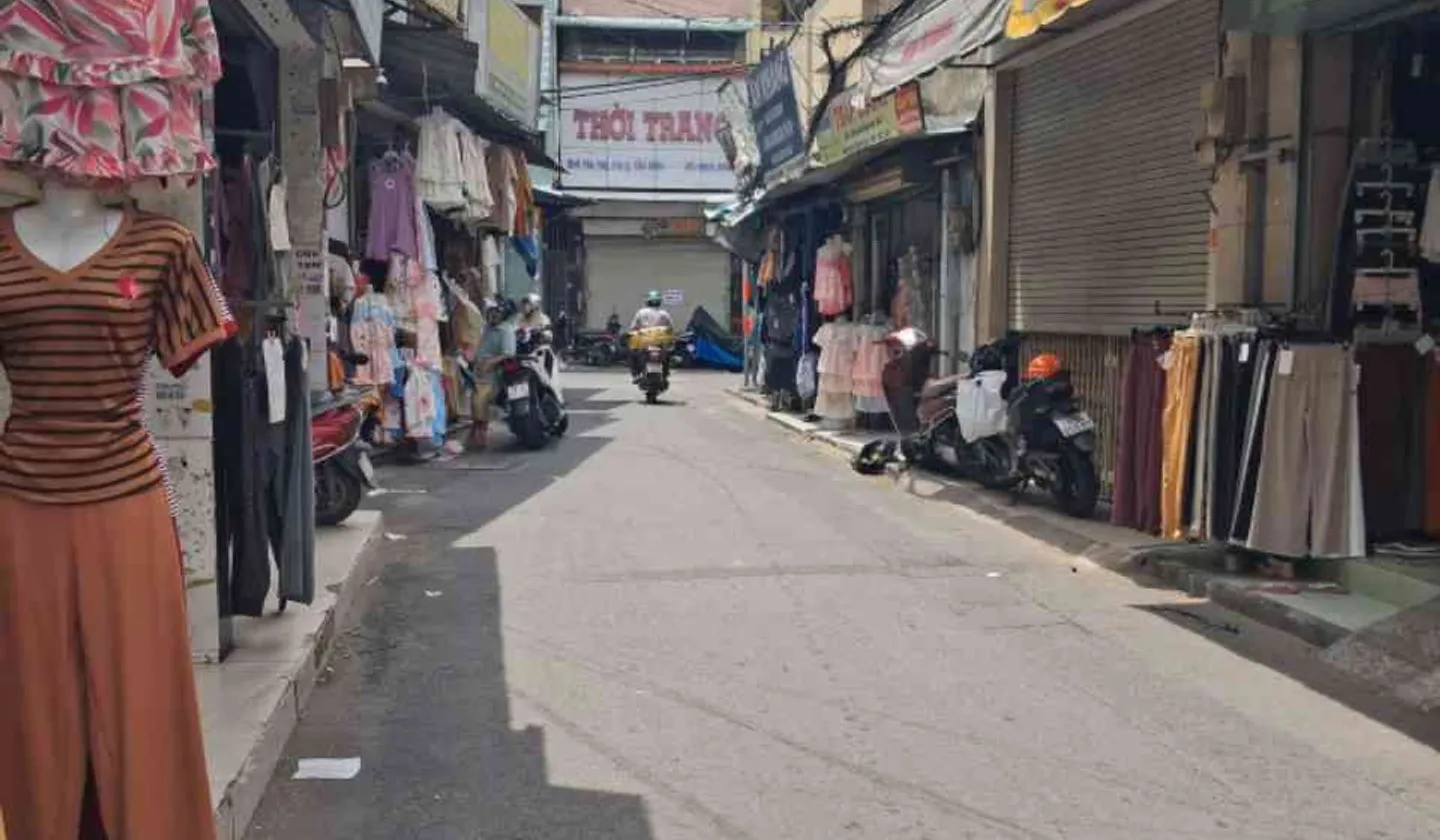 Nhà mặt phố 2 tầng 47m2 tại Phường Tân Hòa, giá 11 tỷ... Bán nhà mặt phố tại Tân Hòa, Hồ Chí Minh 01