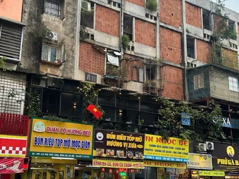 Bán nhà mặt phố tại phường Tôn Thất Tùng, diện tích 32m², phù hợp kinh doanh... Bán nhà mặt phố tại Kim Liên, Hà Nội 01