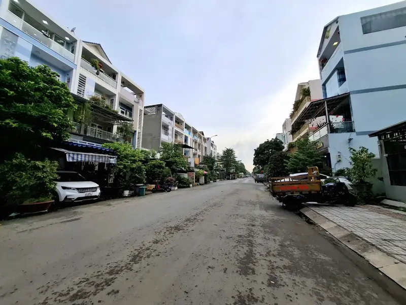 Nhà mặt phố 4 tầng mặt tiền 10m khu Bình Điền Quận 8... Bán nhà mặt phố tại Bình Đông, Hồ Chí Minh 01