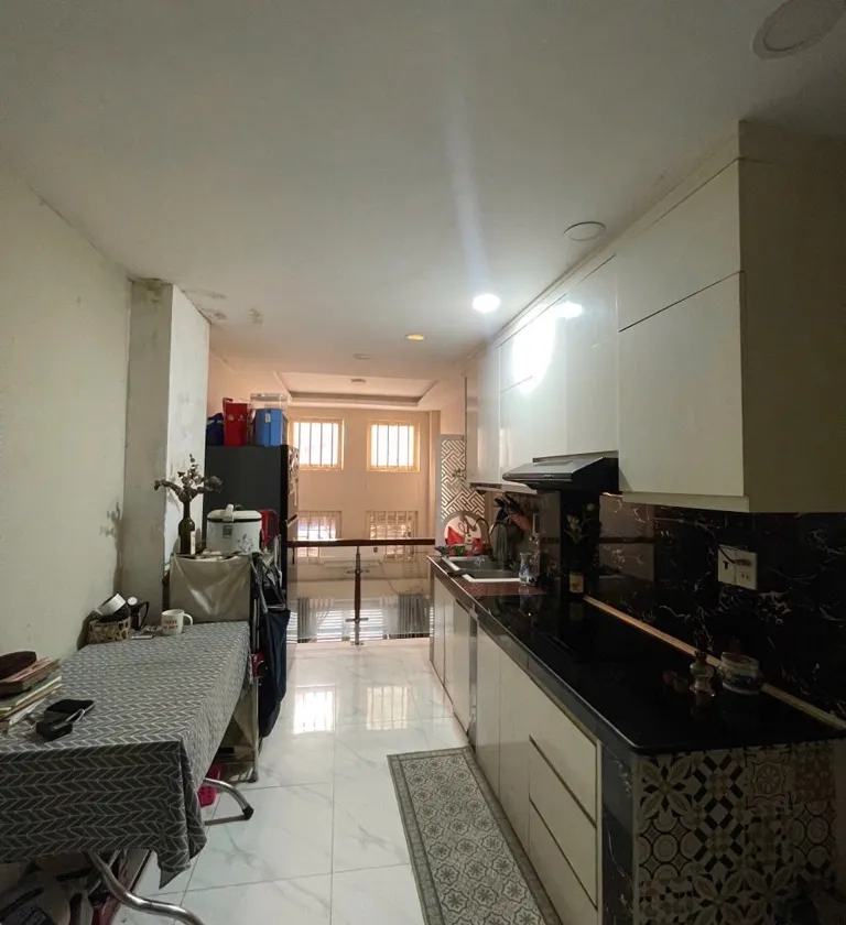 Nhà 4 tầng, 24m2, giá 5.7 tỷ, khu vực Tân Bình tăng giá... Bán nhà riêng tại Bảy Hiền, Hồ Chí Minh 01