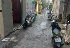 🏣Nhà 4tâng - 3PN/2WC
Căn góc có cửa sau
Đường Trần Bình Trọng Q5.
Chỉ 5t2. Vị trí nhà trong hẻm 4m... Bán nhà riêng tại Chợ Quán, Hồ Chí Minh 08