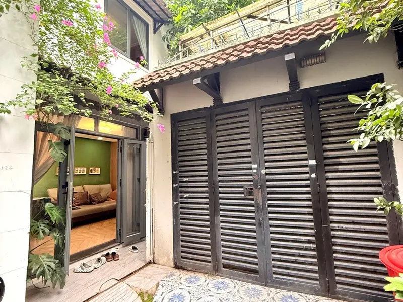 Cơ hội sở hữu nhà 2 tầng ngay ngã tư Hàng Xanh – ô tô đỗ cửa hiếm có... Bán nhà riêng tại Thạnh Mỹ Tây, Hồ Chí Minh 01