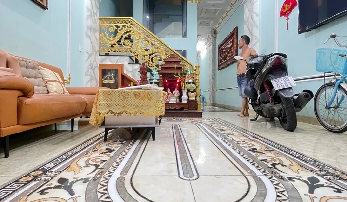 🏡 BÁN NHÀ SÁT CHỢ PHẠM VĂN BẠCH – 72M² – 4 TẦNG – THANG MÁY – 3PN

🔥... Bán nhà riêng tại Tân Sơn, Hồ Chí Minh 01