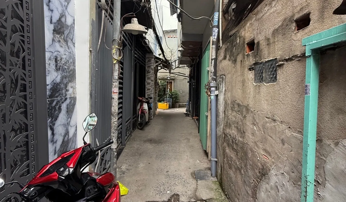 Nhà 3 tầng mới xây gần quận 5, Quận 8, diện tích 34.6 m2, giá tốt... Bán nhà riêng tại Chánh Hưng, Hồ Chí Minh 01