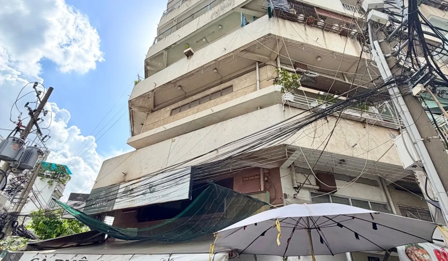 Bán nhà mặt phố chung cư Đoàn Văn Bơ, Quận 4, 49m2... Bán nhà mặt phố tại Xóm Chiếu, Hồ Chí Minh 01