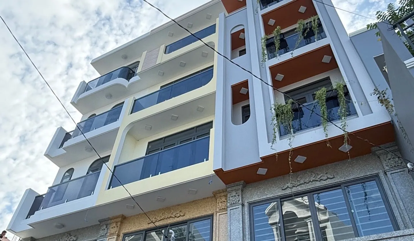 Nhà 5 tầng thiết kế hiện đại, xe hơi đậu trong nhà quận Bình Tân... Bán nhà riêng tại Bình Trị Đông, Hồ Chí Minh 01