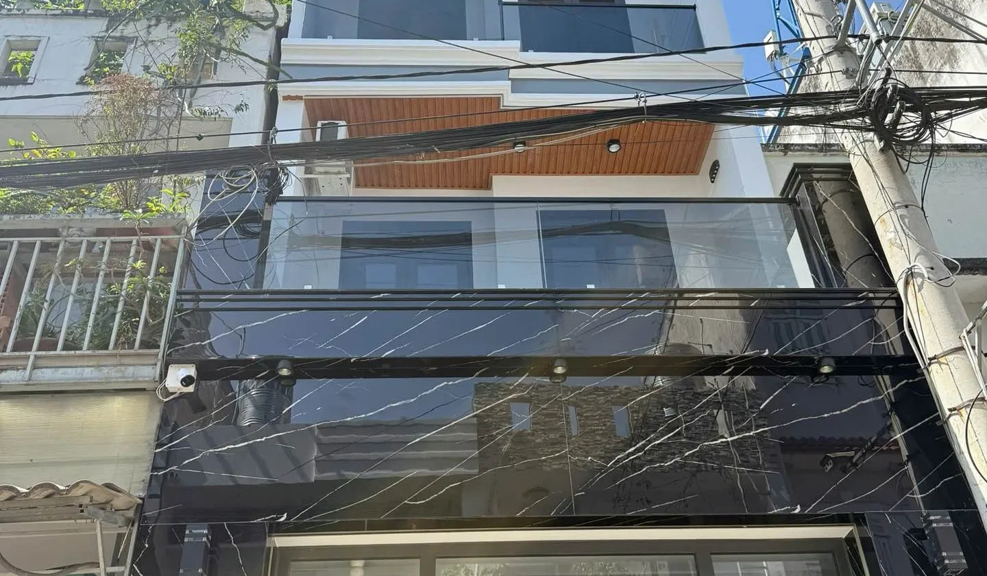 Cơ hội sở hữu nhà 4 tầng hẻm ô tô thông tại Đào Tông Nguyên với giá cực tốt... Bán nhà riêng tại Nhà Bè, Hồ Chí Minh 01
