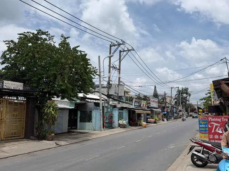 🔥 MẶT TIỀN TRẦN VĂN MƯỜI – GIÁ 4,2 TỶ – ĐIỂM ĐẦU TƯ ĐÁNG XUỐNG TIỀN! 🔥... Bán nhà mặt phố tại Xuân Thới Sơn, Hồ Chí Minh 01