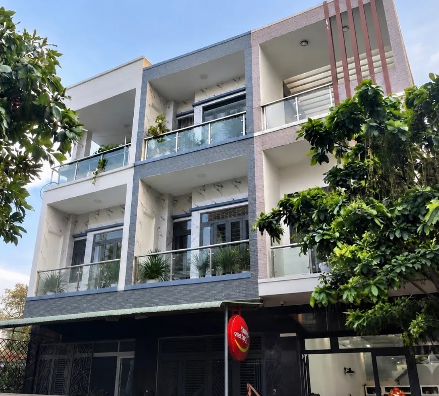 Nhà mặt phố 3 tầng hướng Nam, 68,2m2 tại Dĩ An, giá 4,5 tỷ... Bán nhà mặt phố tại Dĩ An, Hồ Chí Minh 01