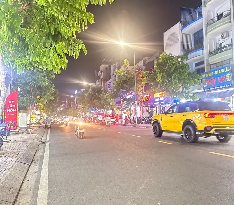 Nhà 3 tầng 4PN ngay Tân Sơn Nhì - Sống sang, tiện nghi... Bán nhà riêng tại Tân Sơn Nhì, Hồ Chí Minh 01