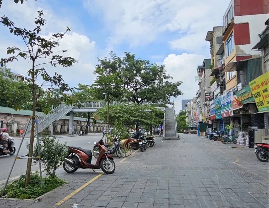 Bán nhà mặt phố 2 tầng diện tích 13m2 tại Thanh Nhàn... Bán nhà mặt phố tại Hai Bà Trưng, Hà Nội 01