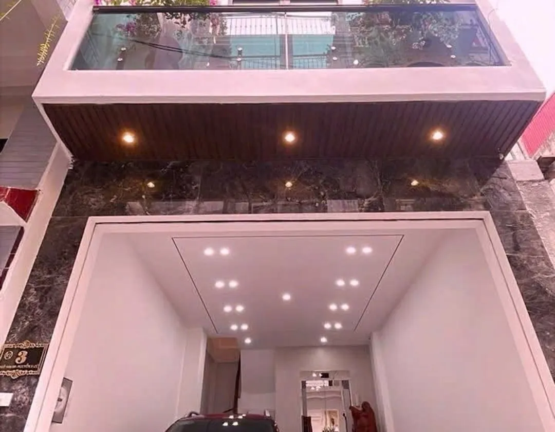 BÁN NHÀ NGUYỄN VĂN CỪ 33.5M- 7 TẦNG THANG MÁY - Ô TÔ ĐỖ CỬA - 14.9 Tỷ... Bán nhà riêng tại Bồ Đề, Hà Nội 01