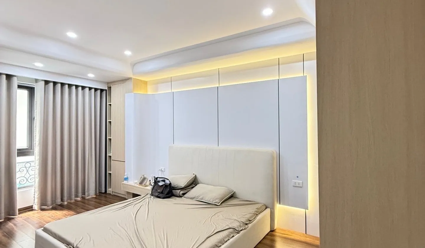 GẦN HỒ TÂY - GẦN CON PHỐ ĐẸP NHẤT HÀ NỘI PHAN ĐÌNH PHÙNG - 40m2  6 TẦNG, MT 3.6m THANG MÁY.... Bán nhà riêng tại Ngọc Hà, Hà Nội 01