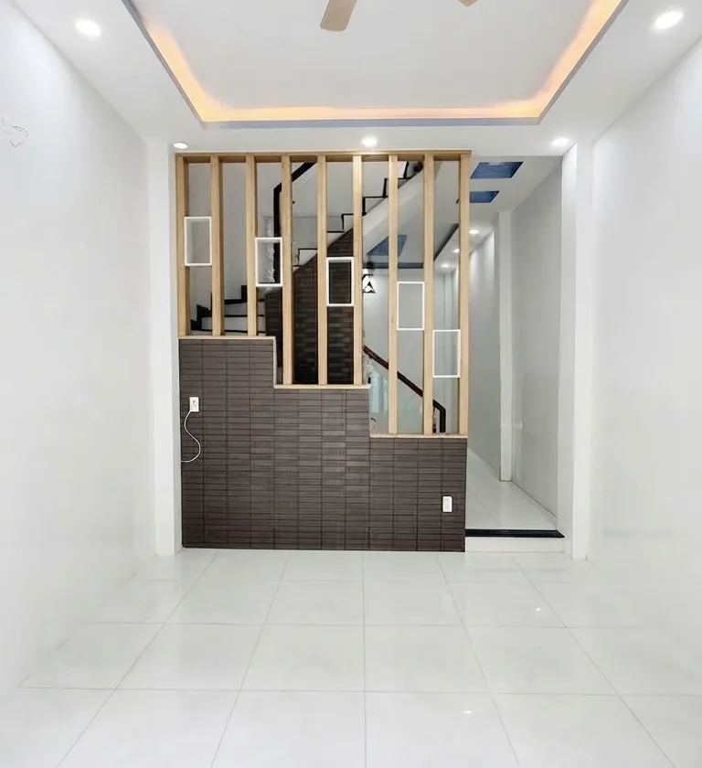 Bán nhà Kênh Tân Hóa – 5,9 tỷ | HXH thông, tiềm năng mặt tiền tương lai... Bán nhà riêng tại Tân Phú, Hồ Chí Minh 01