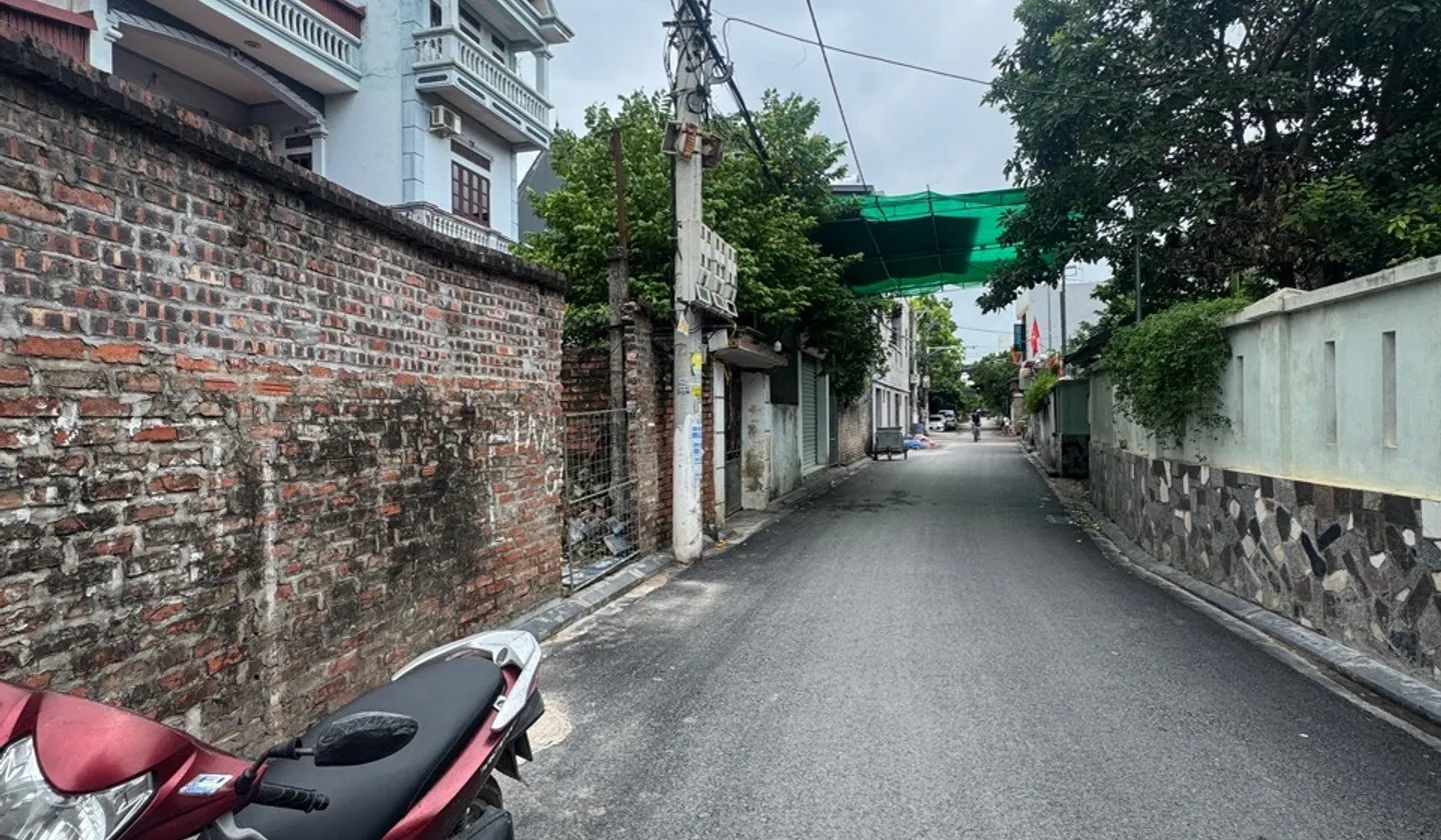 109M TRUNG HẬU ĐÔNG – MẶT TIỀN NỞ HẬU, VỊ TRÍ ĐÓN QUY HOẠCH!
🔥 MT 4,8m – hậu 5,61m, đất đẹp,... Bán đất tại Mê Linh, Hà Nội 01