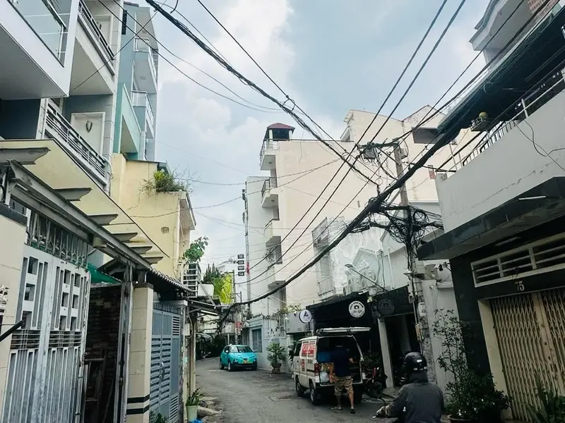 🏡 CHỈ HƠN 4 TỶ – NHÀ TRUNG TÂM PHÚ NHUẬN – SÁT HẺM XE HƠI... Bán nhà riêng tại Phú Nhuận, Hồ Chí Minh 01