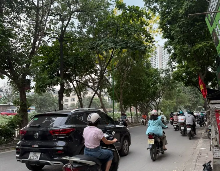 Nhà Phố Đẳng Cấp Hướng Đông Nam Tại Trịnh Đình Cửu,... Bán owner_side tại Định Công, Hà Nội 01