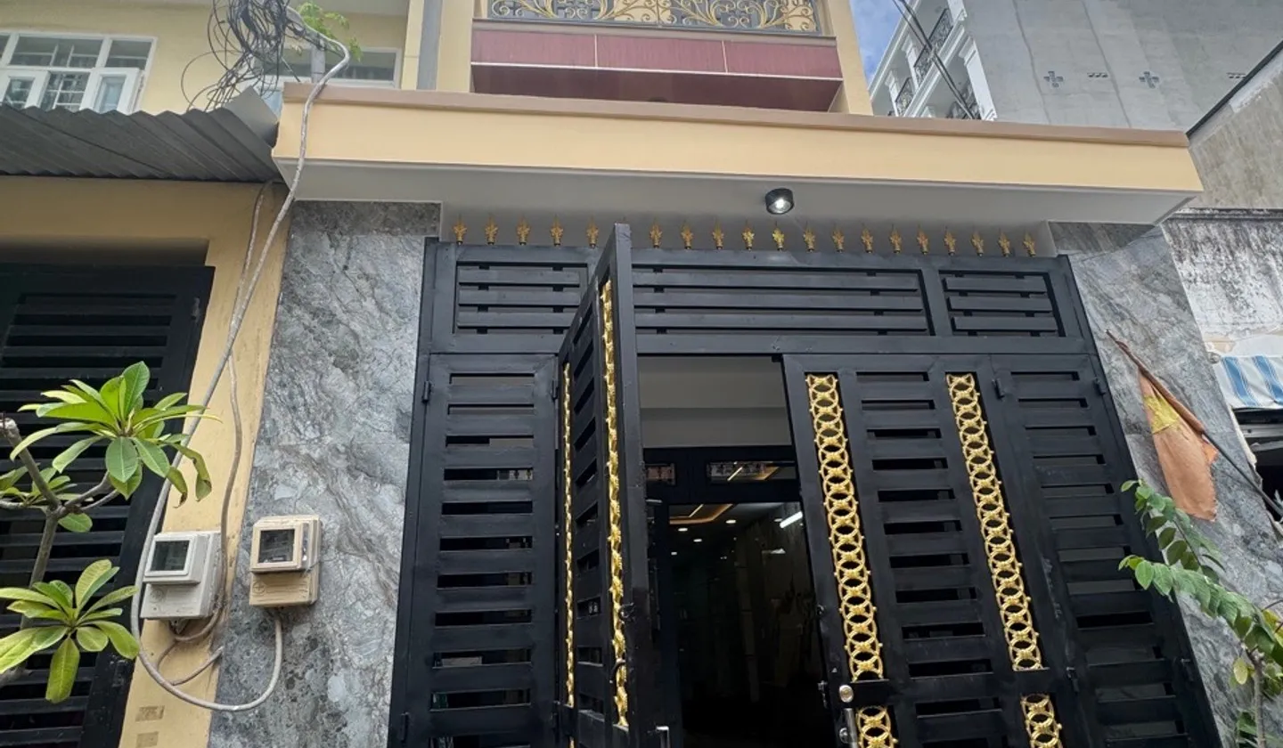 Nhà 4 tầng 4 phòng ngủ gần ngã tư Bốn Xã, giá 6.45 tỷ... Bán nhà riêng tại Bình Trị Đông, Hồ Chí Minh 01