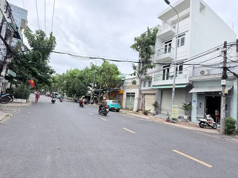 Bán nhà 2 tầng, 3 phòng, gần mặt tiền, diện tích 60m2 tại quận - giá 5,3 tỷ... Bán nhà riêng tại Tân Sơn, Hồ Chí Minh 01