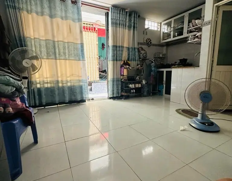 Bán nhà riêng 3 tầng tại phường Bình Đông, Hồ Chí Minh, diện tích 16 m2... Bán nhà riêng tại Bình Đông, Hồ Chí Minh 01