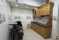 Nhà tập thể vị trí vàng ngõ rộng, oto đỗ cửa, sổ đỏ chính chủ... Bán owner_side tại Vĩnh Tuy, Hà Nội 01