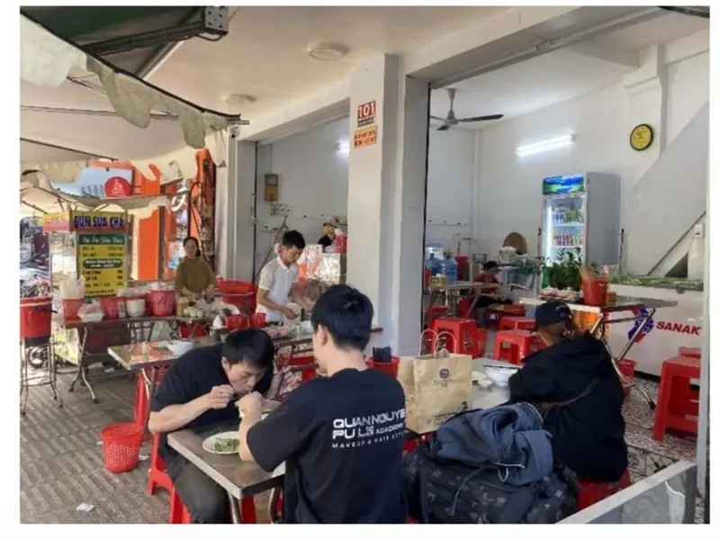 MẶT TIỀN KINH DOANH - NGANG BỀ THẾ HƠN 7M - 3 TẦNG - CHO THUÊ DÒNG TIỀN 38TR/THÁNG... Bán nhà mặt phố tại Nhiêu Lộc, Hồ Chí Minh 01