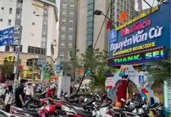 B.án Nh.à HẺM XE HƠI Q.5 | GÓC 2 MT -
1 trệt + 2 lầu + ST - DT sàn: 81m² - trước nhà có khoảng sân... Bán nhà riêng tại Chợ Quán, Hồ Chí Minh 02