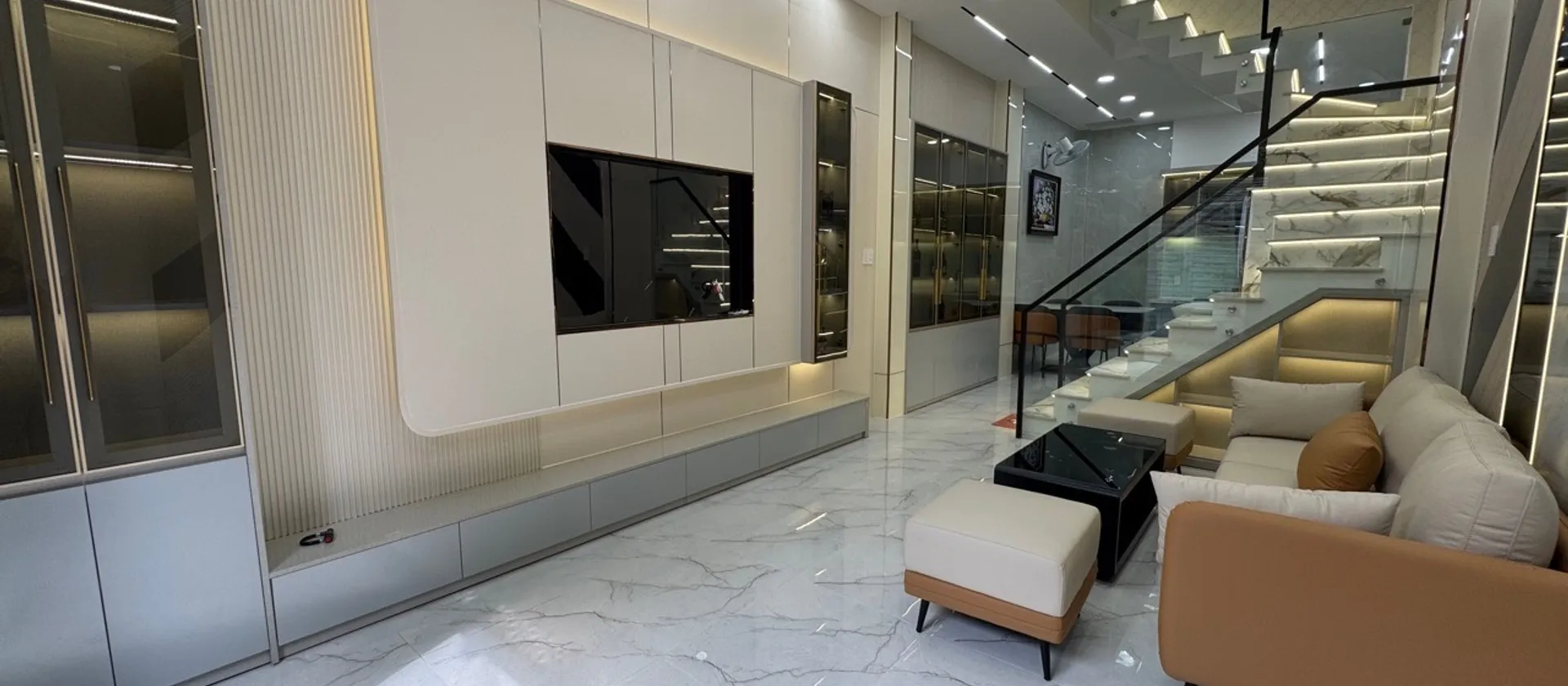 Nhà riêng 4 tầng 38m² hướng Đông Nam tại Tân Bình, gần sân bay... Bán nhà riêng tại Tân Sơn, Hồ Chí Minh 01