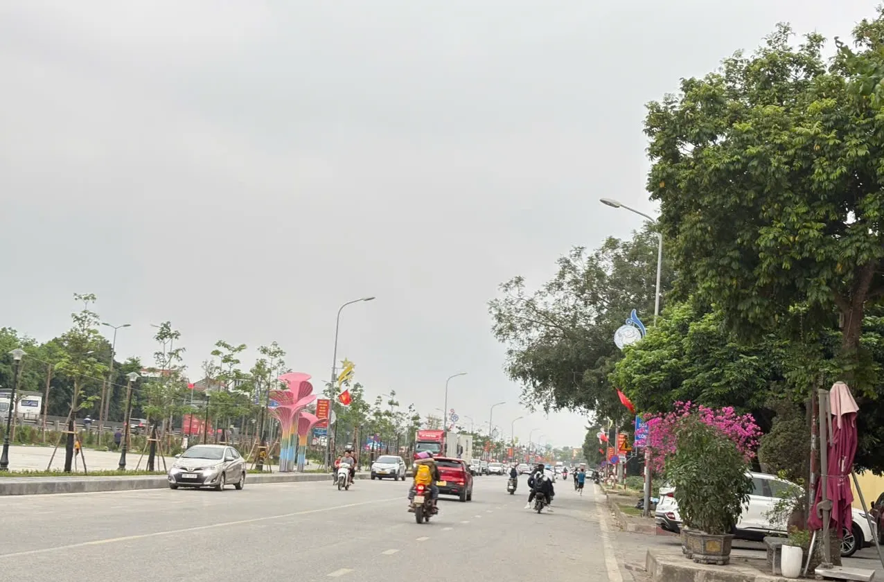 🌺TRỤC KINH DOANH-SẴN DÒNG TIỀN-CẠNH CHỢ MUN-ĐƯỜNG VÕ VĂN KIỆT CÁCH 100M-GẦN KCN BẮC THĂNG LONG🌺... Bán nhà mặt phố tại Thiên Lộc, Hà Nội 01