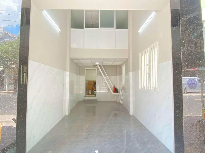 Nhà mặt phố 1 tầng kinh doanh sầm uất ở quận TPHCM... Bán nhà mặt phố tại Tân Sơn Nhì, Hồ Chí Minh 01