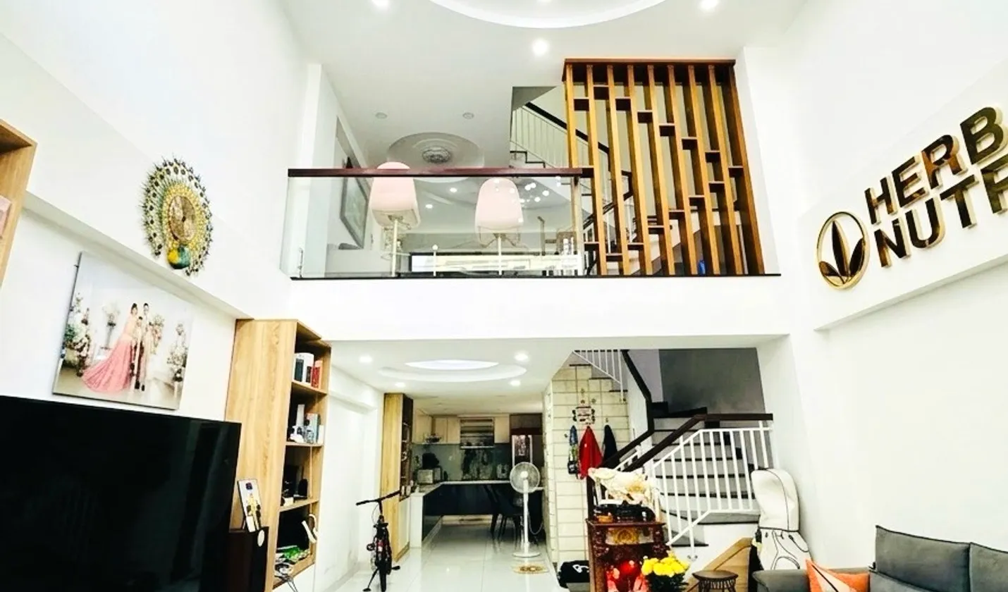 Bán nhà Tân Bình, 5 tầng BTCT, Trần Thị Trọng, hẻm nhựa ô tô thông, DTSD 70m2, chỉ 8.X tỷ... Bán nhà riêng tại Tân Sơn, Hồ Chí Minh 01