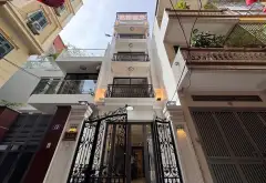 Bán nhà riêng 6 tầng tại Giáp Bát - 44m², tiện ích kinh doanh, giá 18 tỷ VNĐ... Bán nhà riêng tại Tương Mai, Hà Nội 01