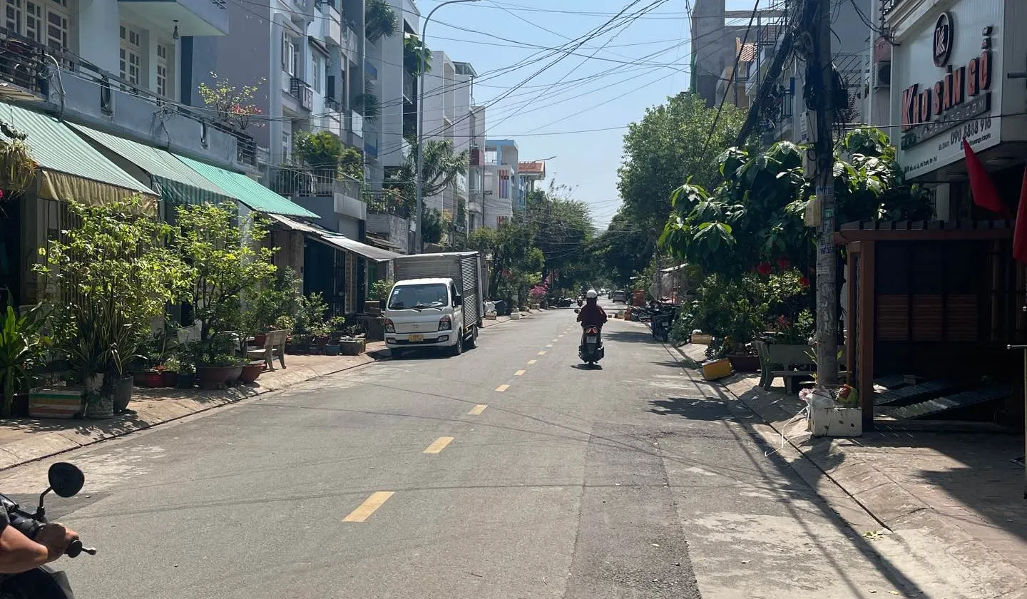 Bán nhà mặt phố Tân Phú, diện tích 52,5m2, pháp lý có sổ... Bán nhà mặt phố tại Phú Thạnh, Hồ Chí Minh 01