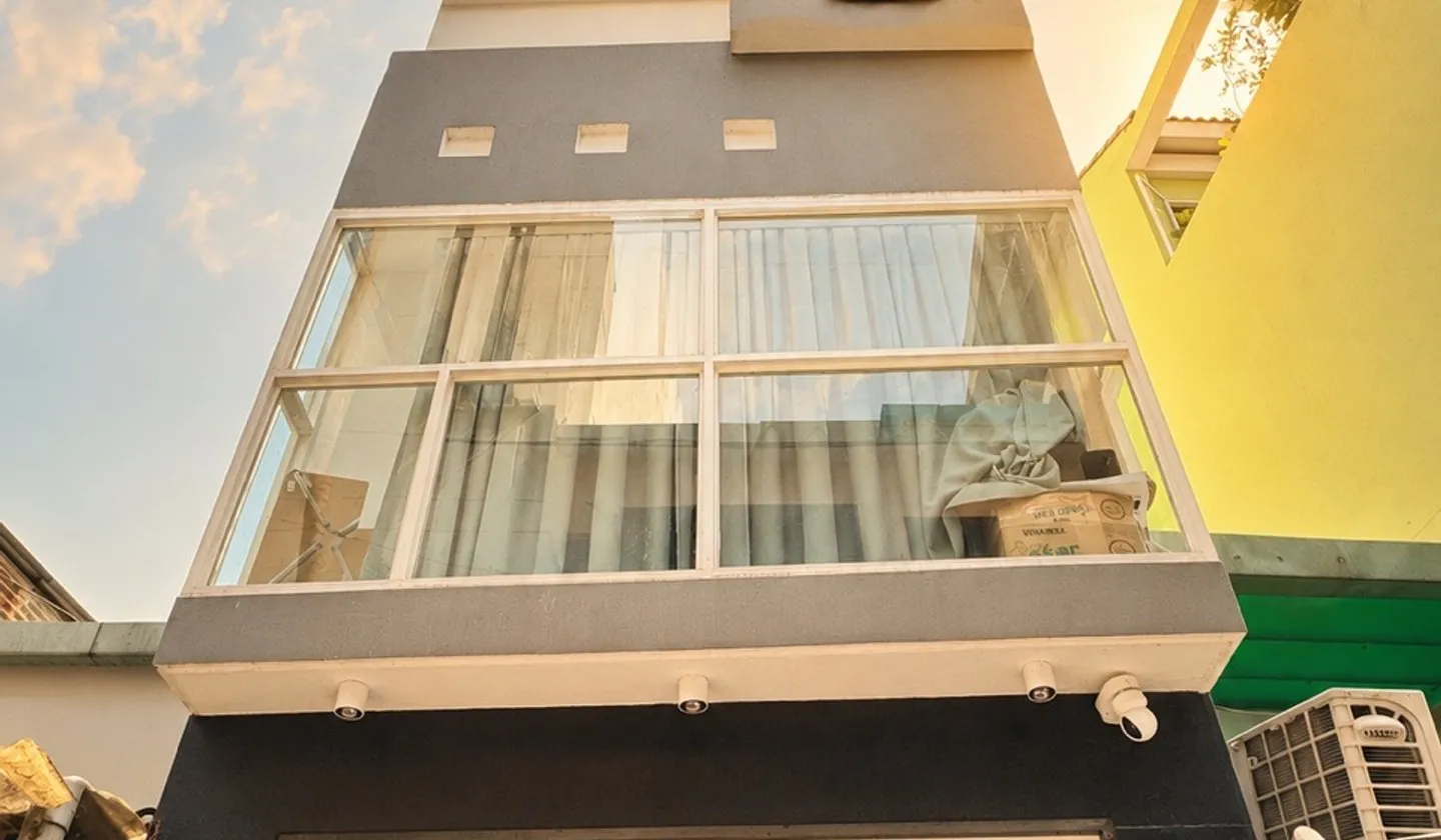 Nhà cho thuê sầm uất Quận 1, 8 căn đầy đủ nội thất... Bán nhà riêng tại Tân Định, Hồ Chí Minh 01