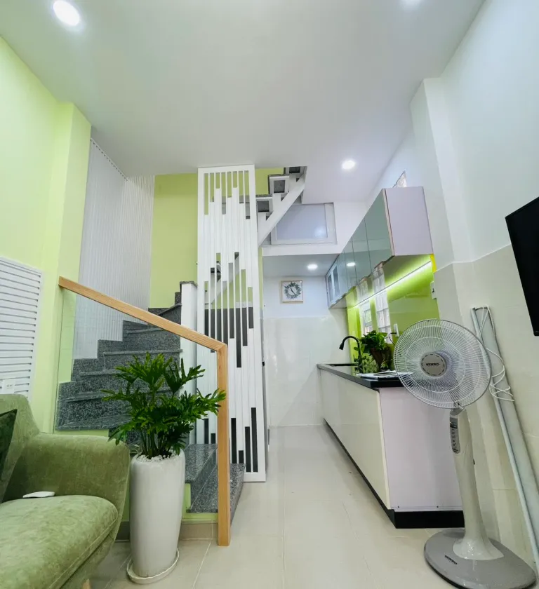Nhà đẹp 3 tầng trung tâm Quận 3, tặng nội thất full... Bán nhà riêng tại Xuân Hòa, Hồ Chí Minh 01