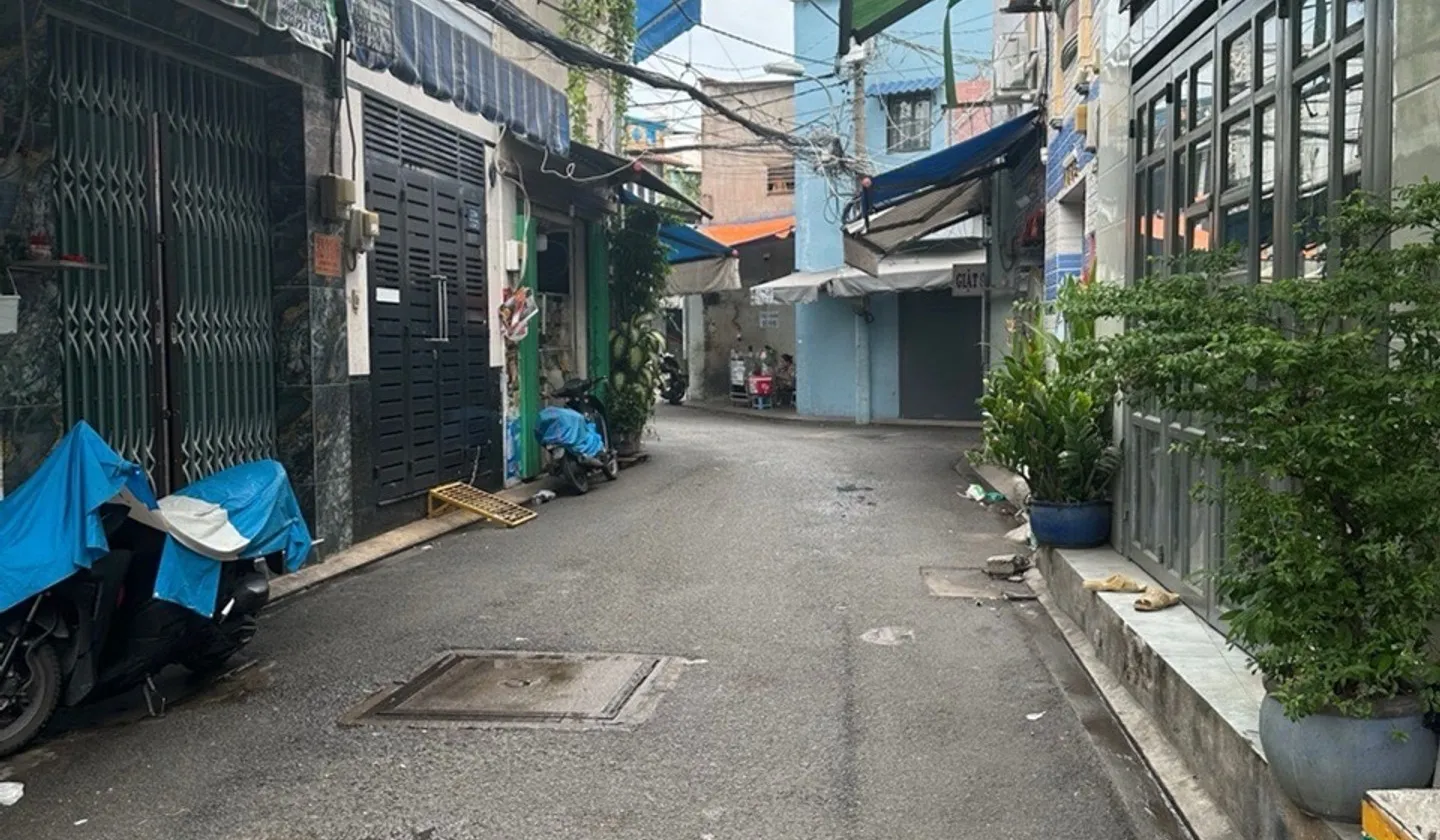 Bán nhà riêng 3 tầng tại phường Tân Phú, Hồ Chí Minh, diện tích 12m², pháp lý rõ ràng... Bán nhà riêng tại Tân Phú, Hồ Chí Minh 01
