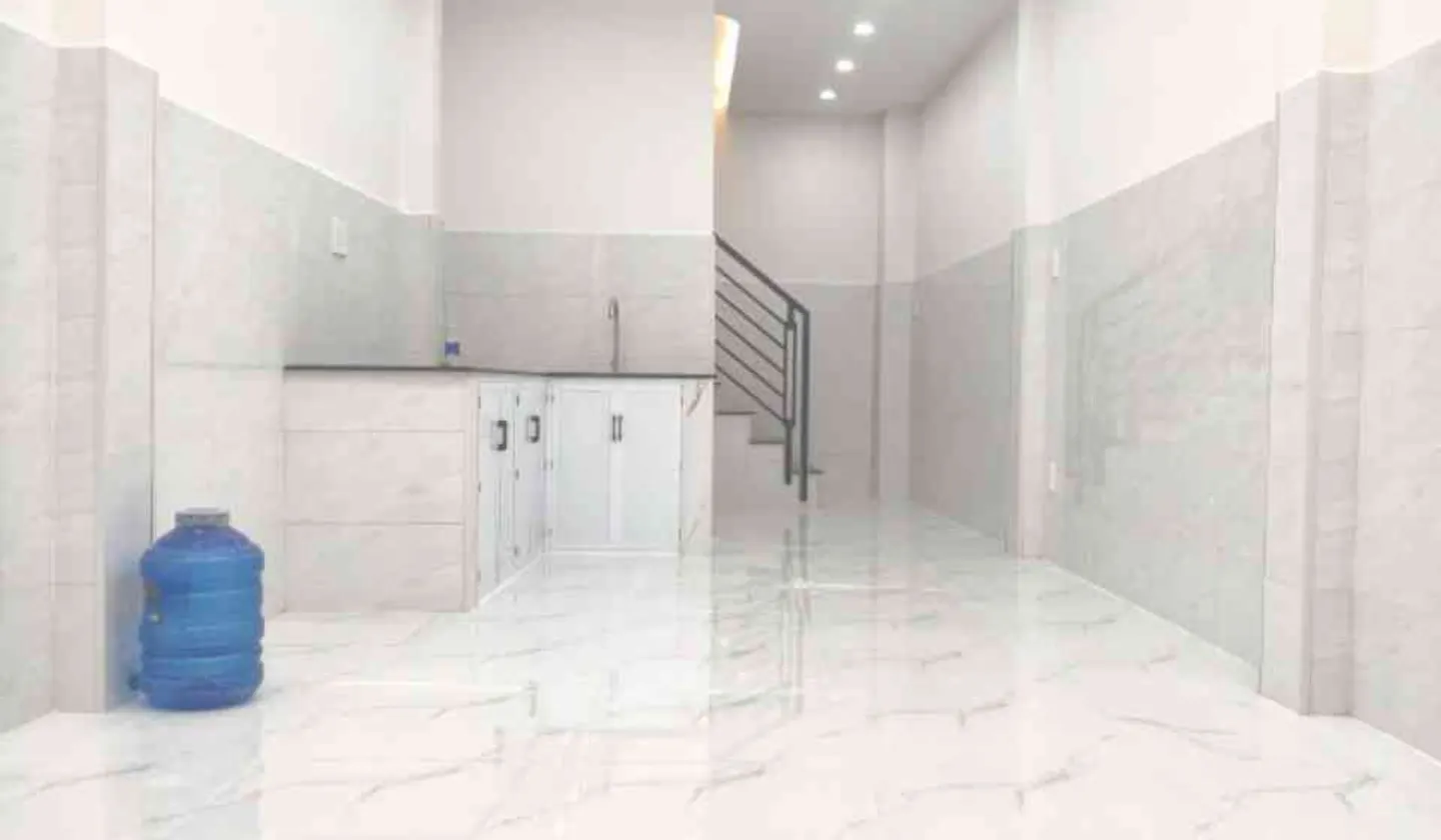 Bán nhà 2 tầng lô góc, hẻm xe hơi tại Quận 6 giá 4,25 tỷ... Bán nhà riêng tại Bình Tiên, Hồ Chí Minh 01