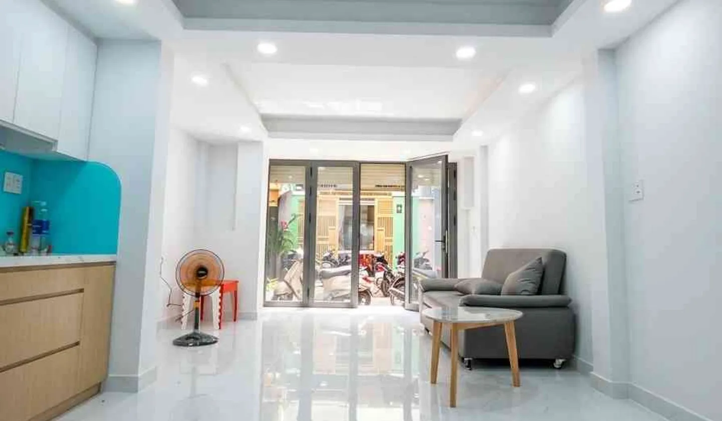 Nhà 4 tầng, 3 phòng ngủ, hẻm xe hơi, Quận 10, giá 11 tỷ... Bán nhà riêng tại Diên Hồng, Hồ Chí Minh 01