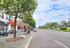 Chính chủ gửi bán BIỆT THỰ LIỀN KỀ HC GOLDEN CITY HỒNG TIẾN đón đầu Cầu Trần Hưng Đạo duy nhất !!!... Bán nhà mặt phố tại Bồ Đề, Hà Nội 01