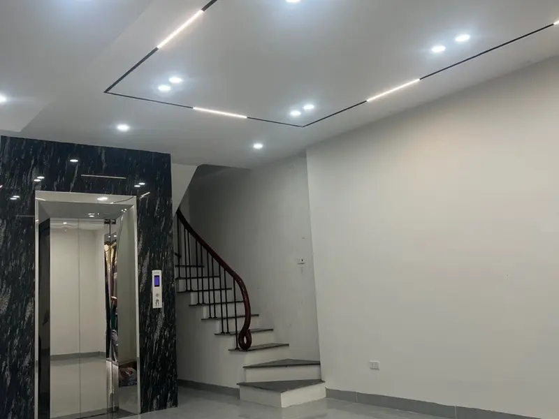 Nhà 6 Tầng Thang Máy - Vào Ở Ngay Khu Ngô Gia Tự... Bán nhà riêng tại Việt Hưng, Hà Nội 01