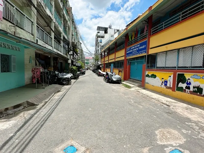 NGUYỄN THIỆN THUẬT - 40M2 - 2 TẦNG BTCT... Bán nhà riêng tại Bàn Cờ, Hồ Chí Minh 01