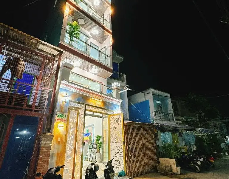 Cơ hội hiếm có sở hữu căn hộ dịch vụ cao cấp tại trung tâm Quận 8... Bán nhà riêng tại Chánh Hưng, Hồ Chí Minh 01